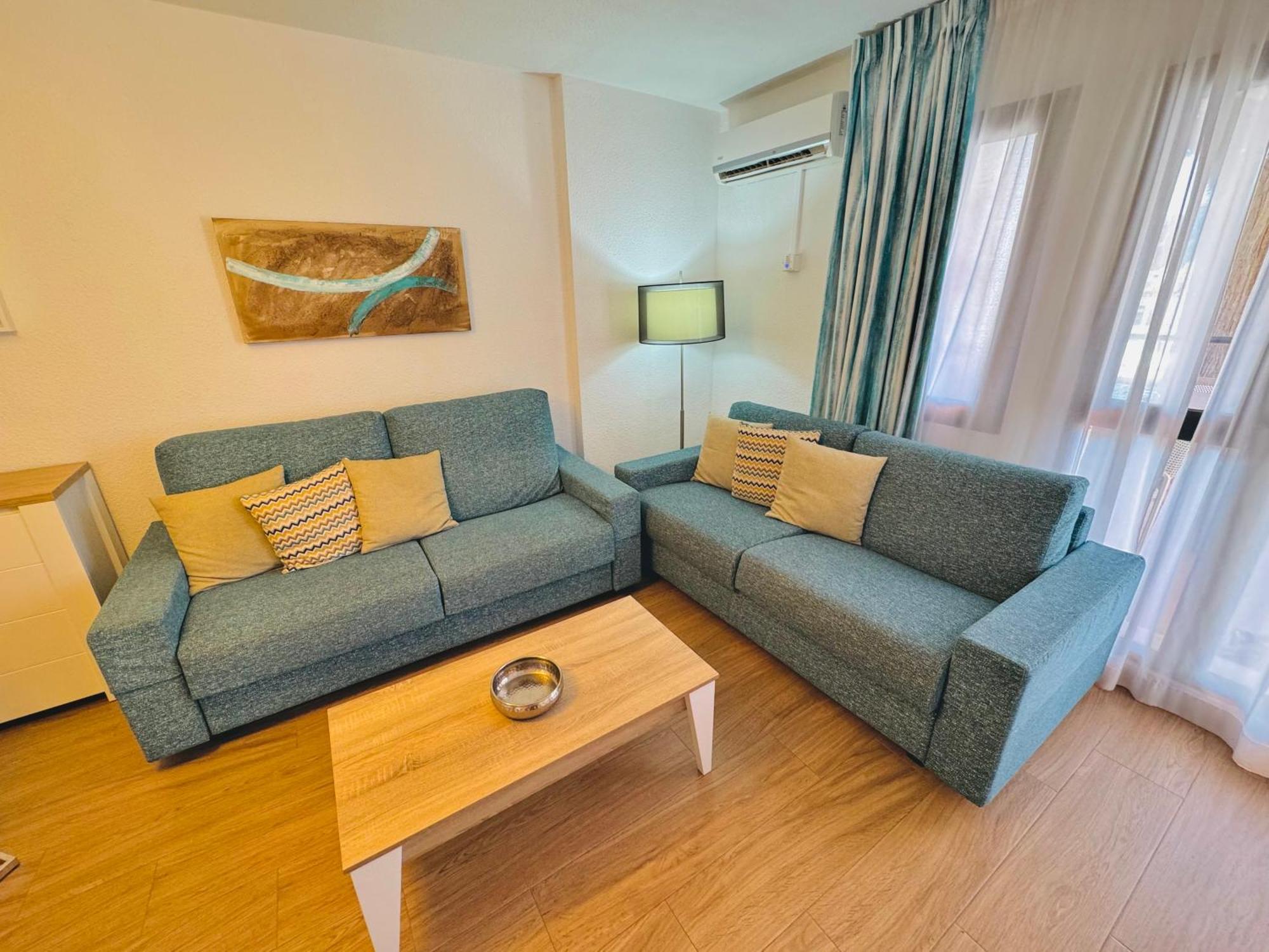Pueblo Evita Premium Suites Бенальмадена Экстерьер фото