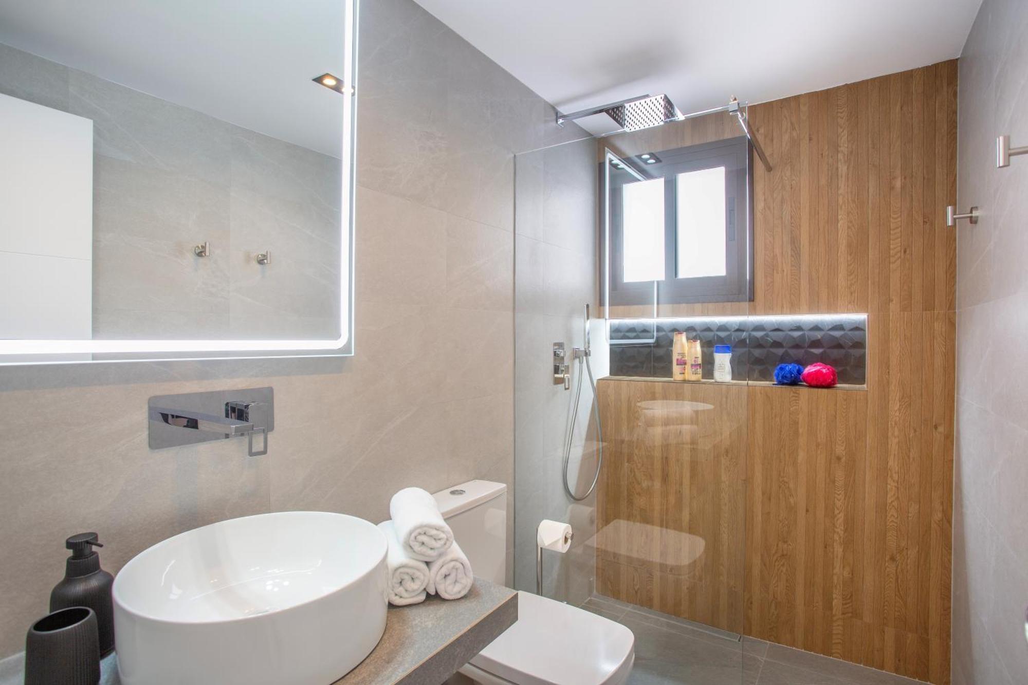 Pueblo Evita Premium Suites Бенальмадена Экстерьер фото